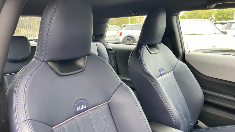 MINI Cooper 2.0 S Classic 5dr Auto Petrol Hatchback